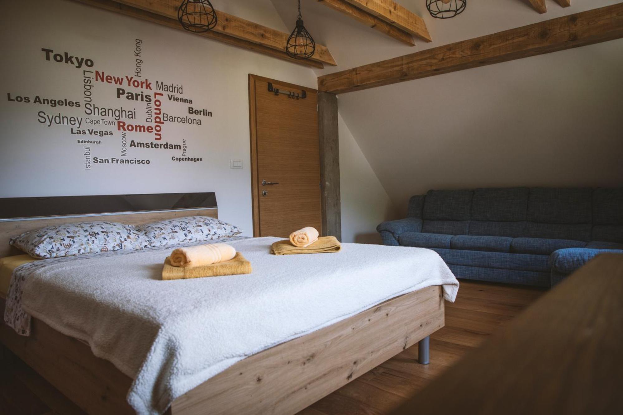 4 Sheeps Bovec